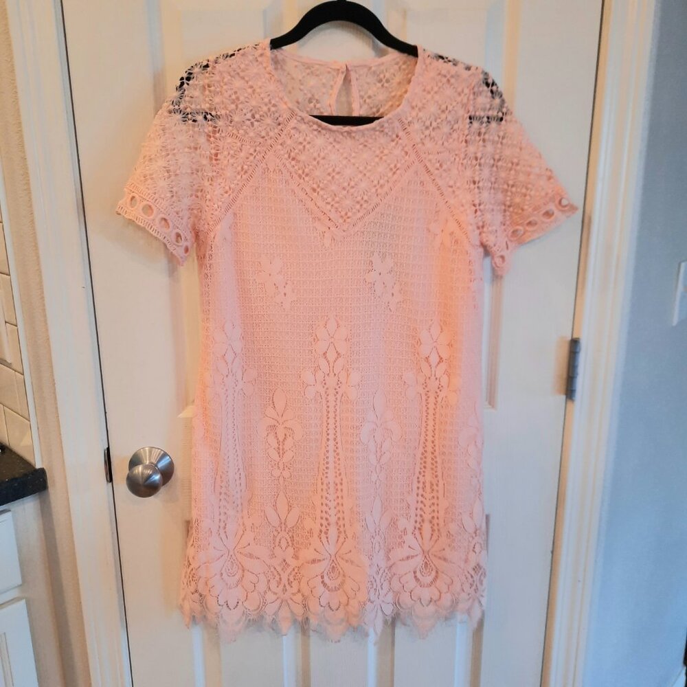 NEW Andree by Unit Peachy Pink Lace Dress, Size S